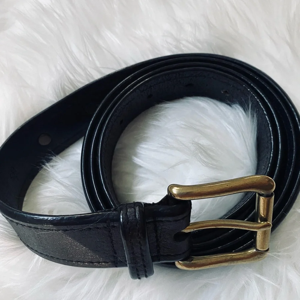 Polo Ralph Lauren Men's Black Leather Belt with Gold Buckle quite luxury